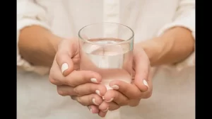 Segudang Manfaat Minum Air Putih